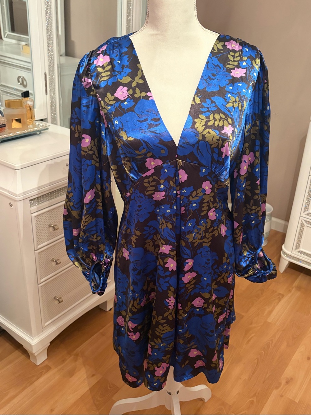 Vero Moda Long Sleeve Blue Floral Satin Dress Size M - Picture 7 of 11
